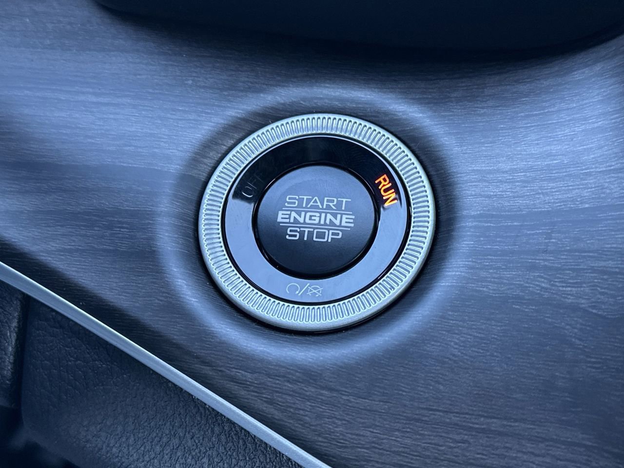 New 2025 Jeep Grand Cherokee Limited AWD/4WD image 9