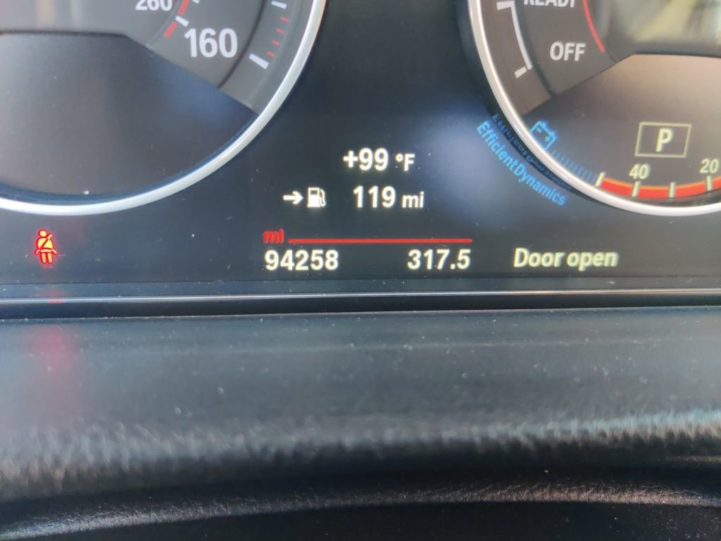 Used 2017 BMW 330i Sedan RWD image 8