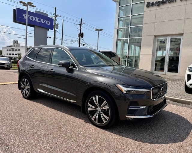 Certified 2023 Volvo XC60 B5 Ultimate FWD image 1