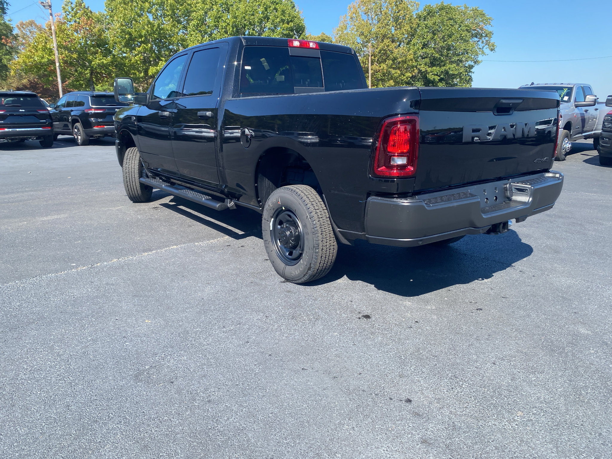 New 2027 RAM 2500 Tradesman AWD/4WD image 40