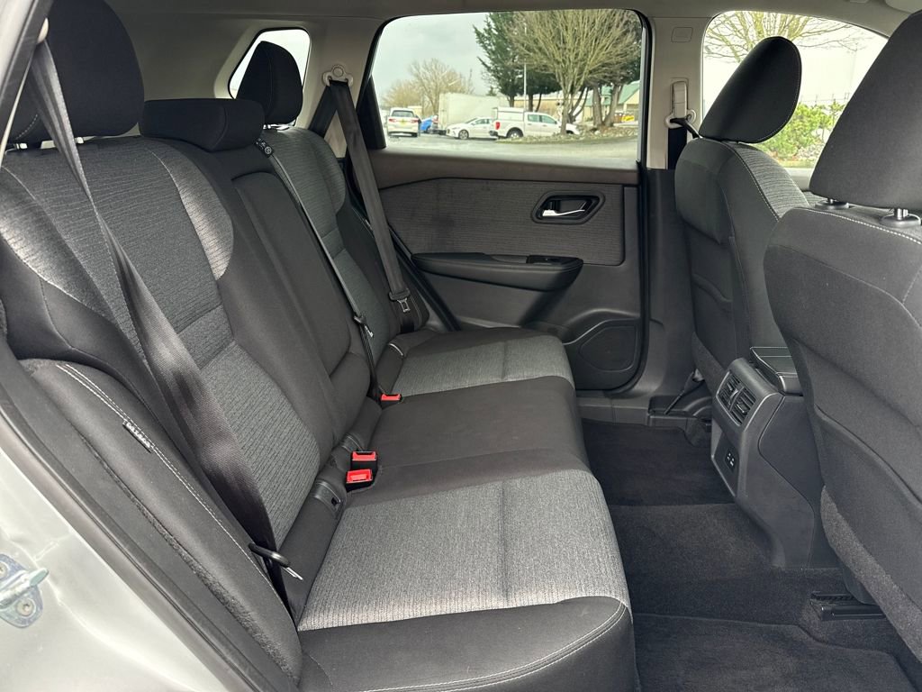 Used 2022 Nissan Rogue SV image 12