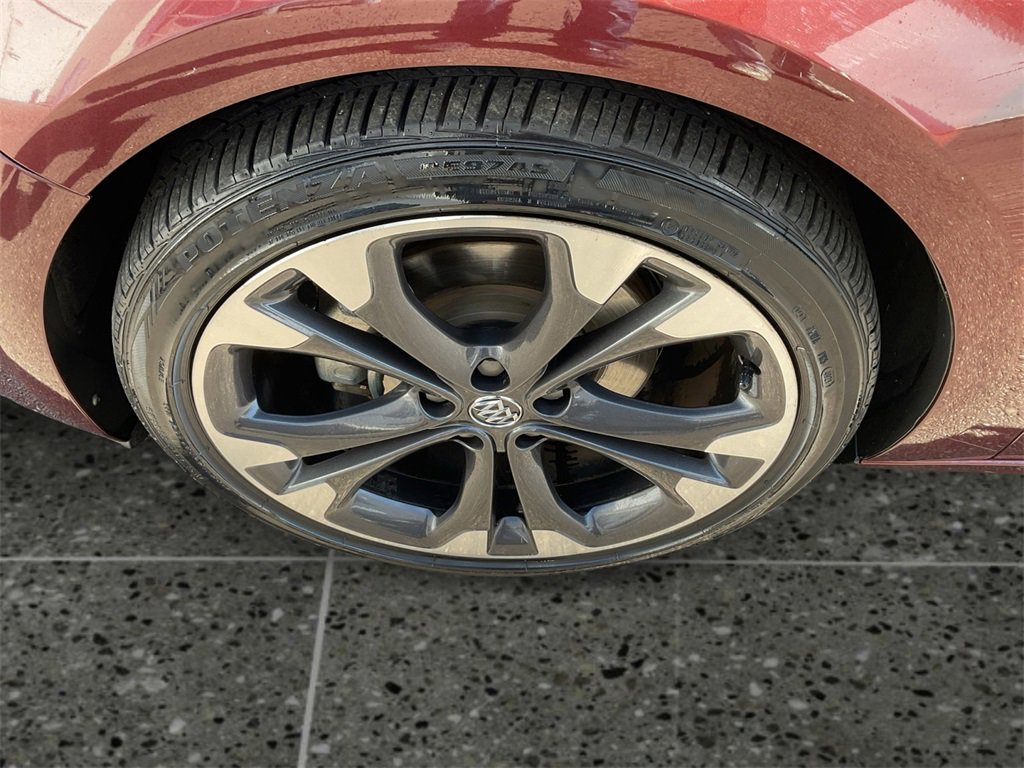 Used 2019 Buick Cascada Premium image 12