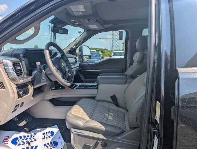 New 2026 Ford F450 Platinum w/ Platinum Plus Package AWD/4WD image 17