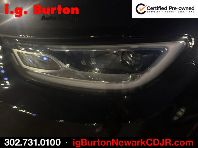 Used 2025 Chrysler Pacifica Limited FWD image 6