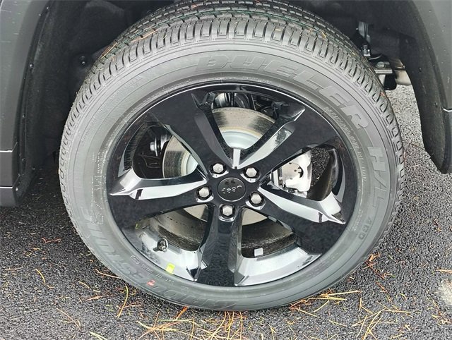 New 2025 Jeep Grand Cherokee 4WD image 5