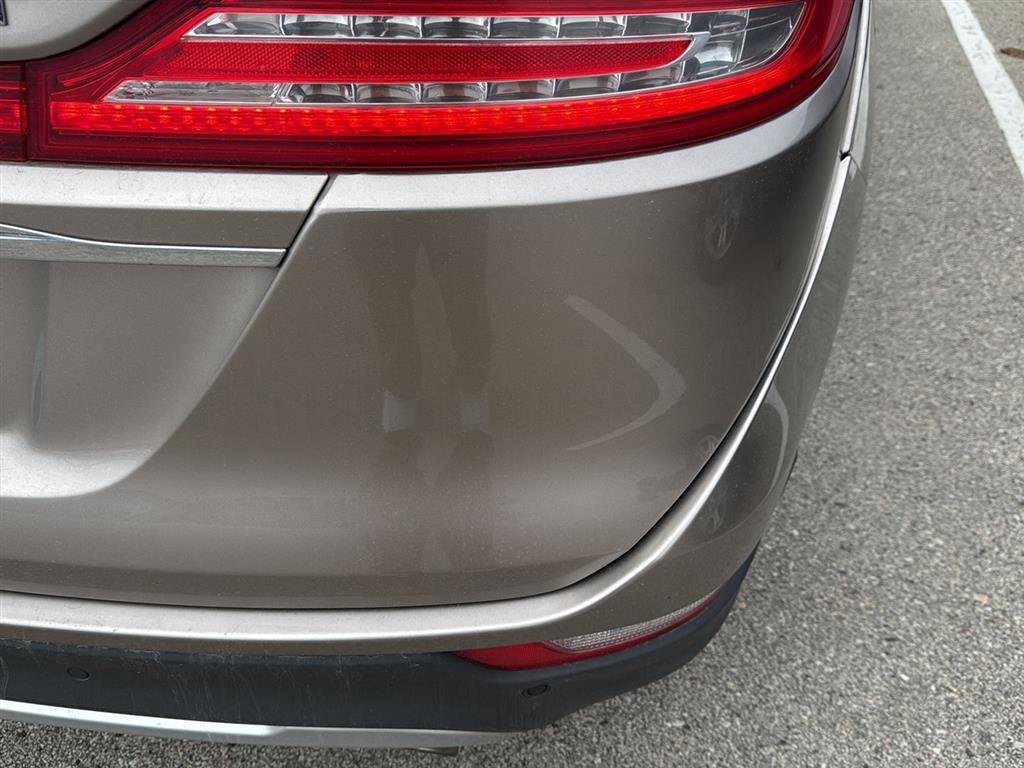 Used 2019 Lincoln MKC Reserve w/ MKC Climate Package AWD/4WD image 9