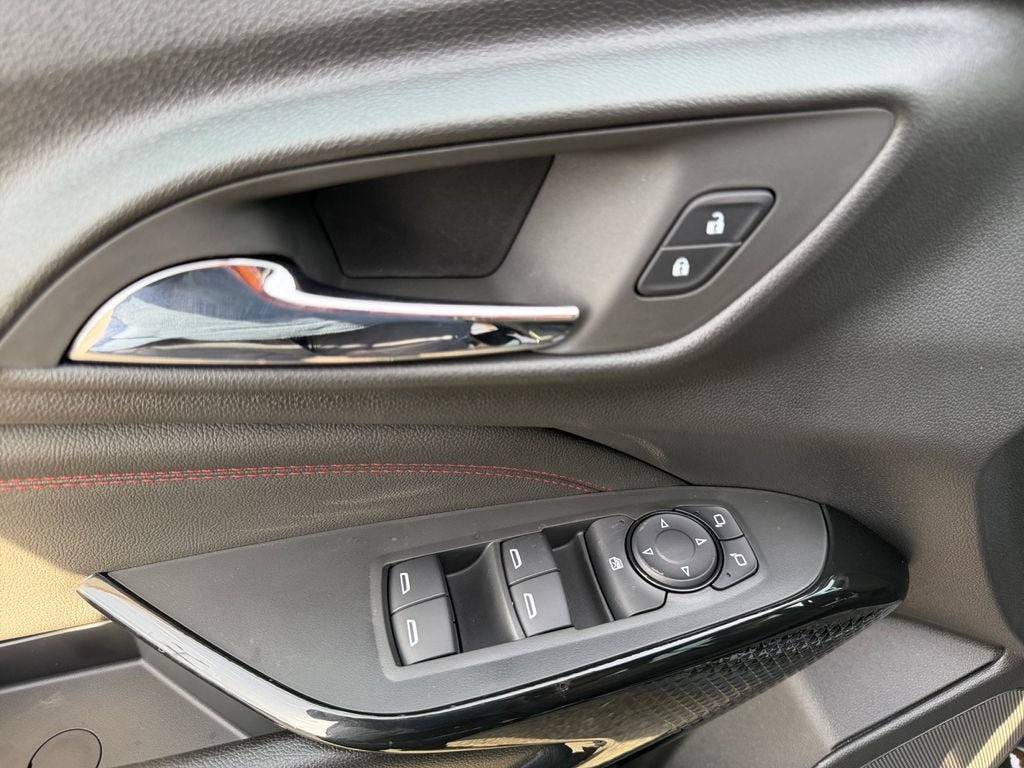 New 2026 Chevrolet Trax RS w/ Sunroof Package FWD image 21