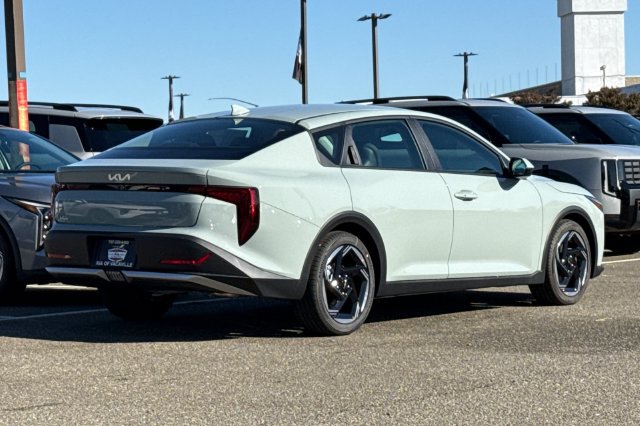New 2026 Kia K4 EX FWD image 5