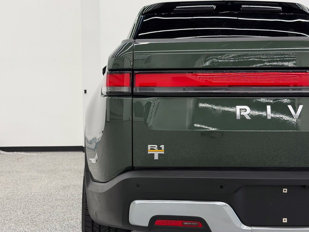 Used 2022 Rivian R1T Adventure AWD/4WD image 8