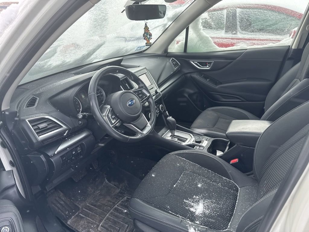 Used 2019 Subaru Forester Premium image 4
