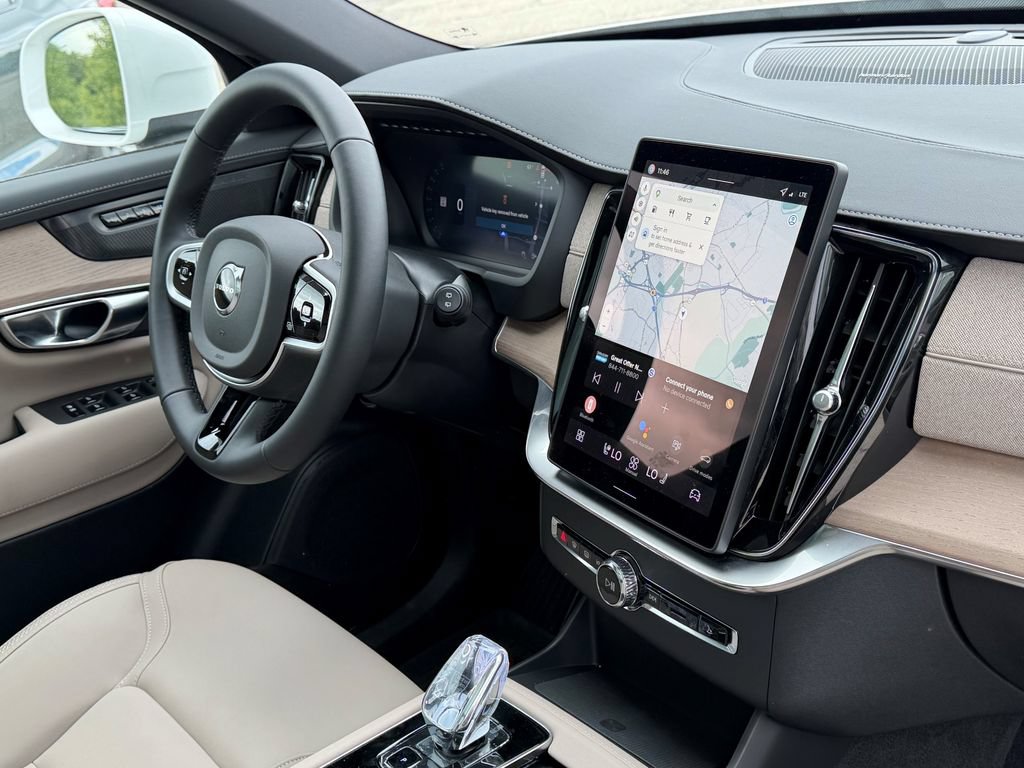 New 2026 Volvo XC90 B6 Plus w/ Protection Package Premier AWD/4WD image 7