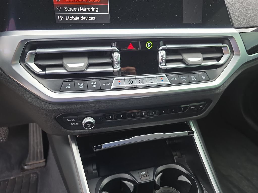 Used 2022 BMW 230i Coupe w/ Convenience Package RWD image 27