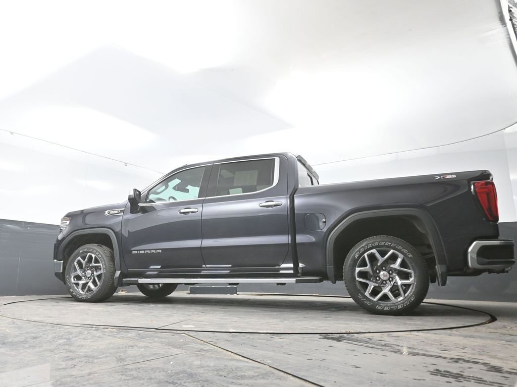 Used 2023 GMC Sierra 1500 SLT w/ SLT Premium Package image 30