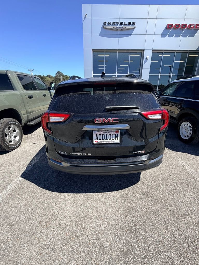 Used 2022 GMC Terrain AT4 w/ Infotainment Package II image 5