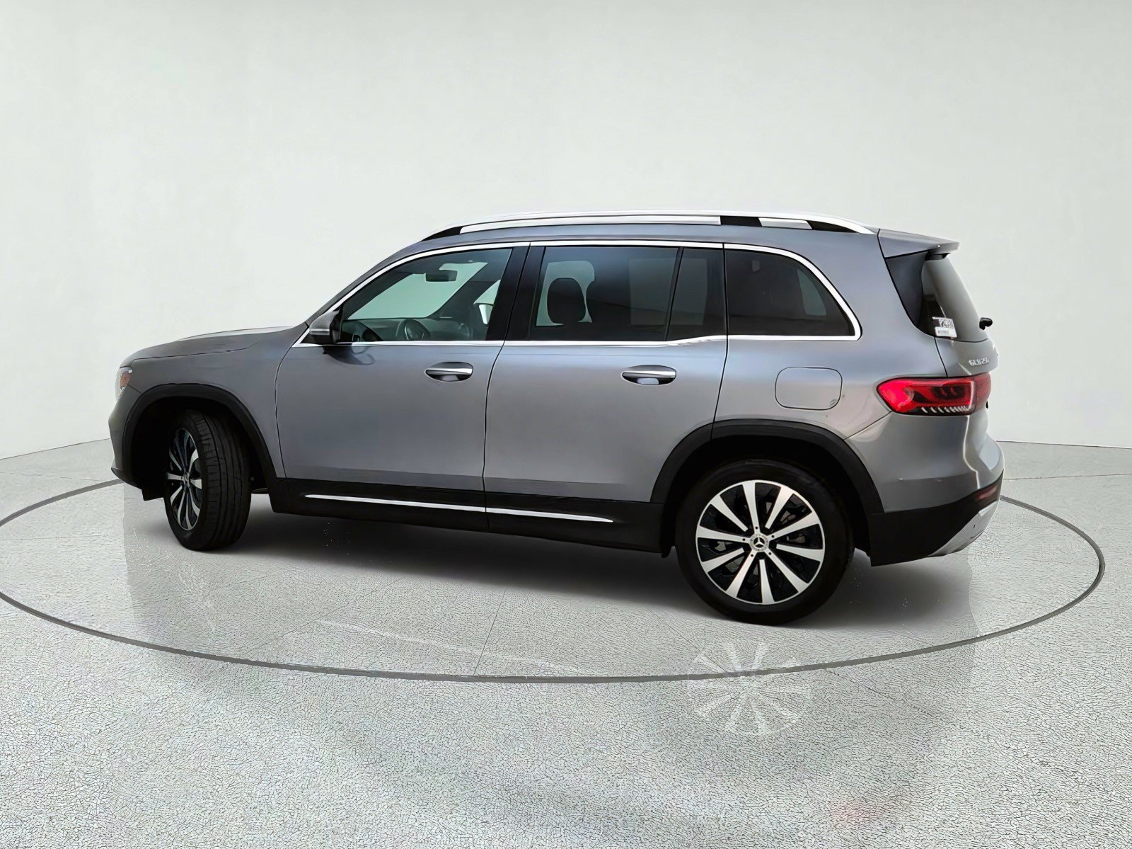 Used 2023 Mercedes-Benz GLB 250 4MATIC image 13