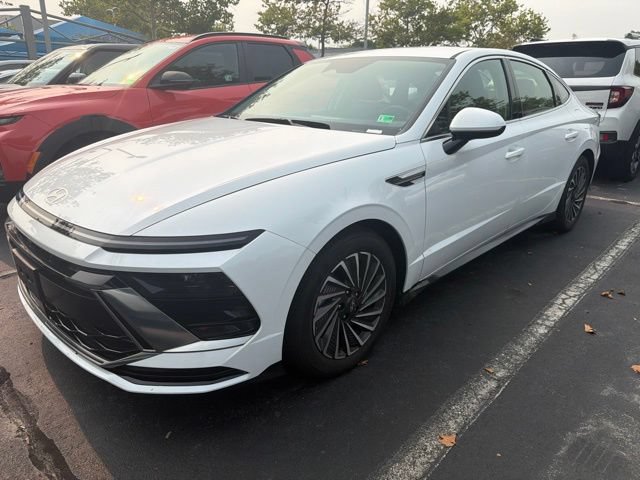 Certified 2025 Hyundai Sonata SEL FWD image 3