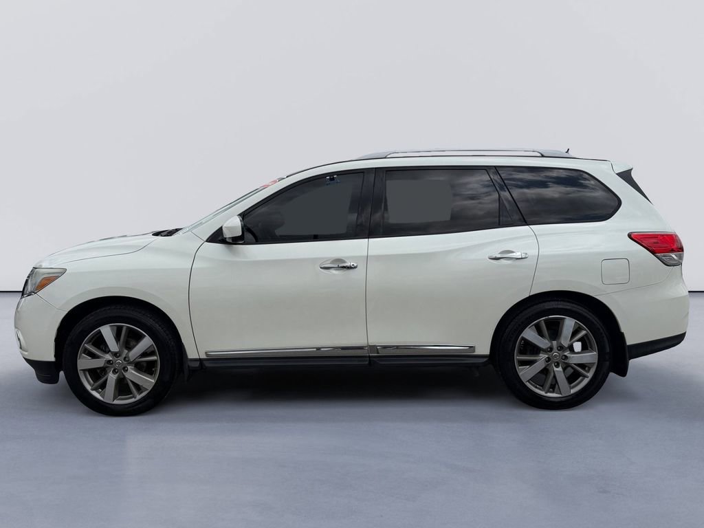 Used 2016 Nissan Pathfinder Platinum AWD/4WD image 6