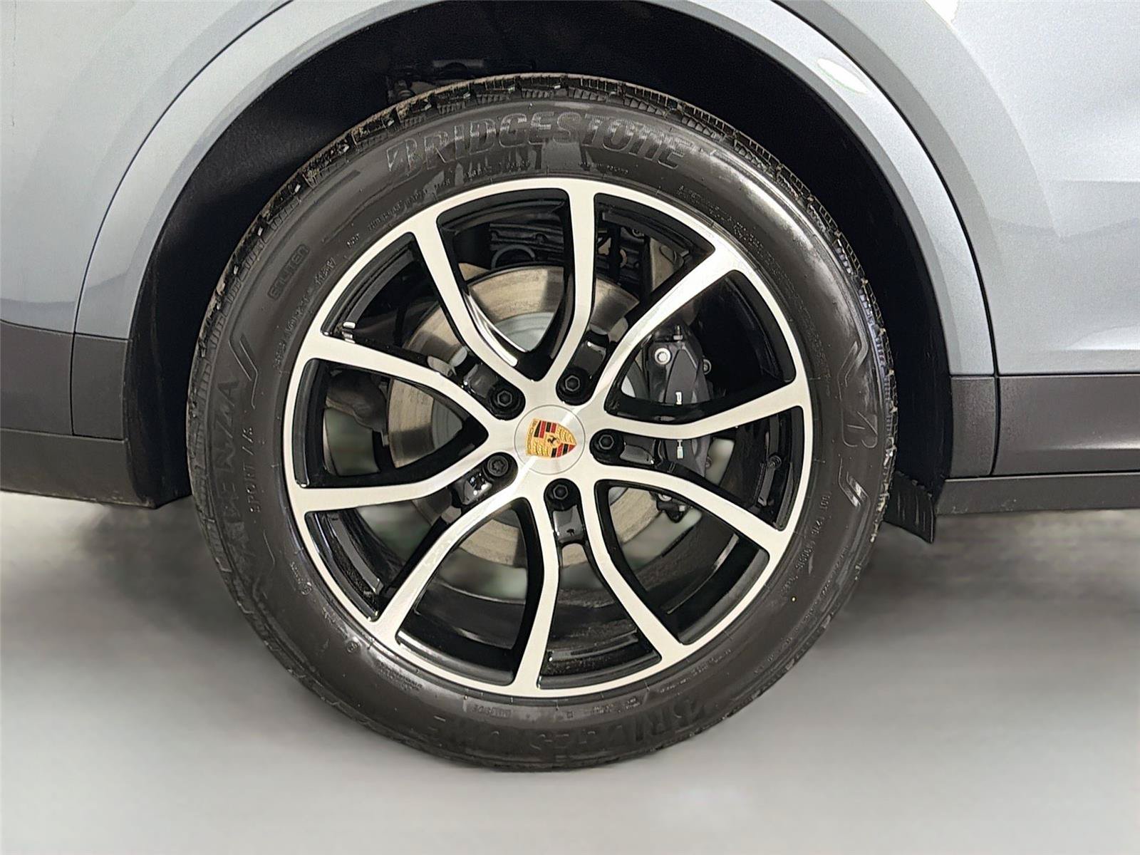 Certified 2026 Porsche Cayenne AWD/4WD image 13