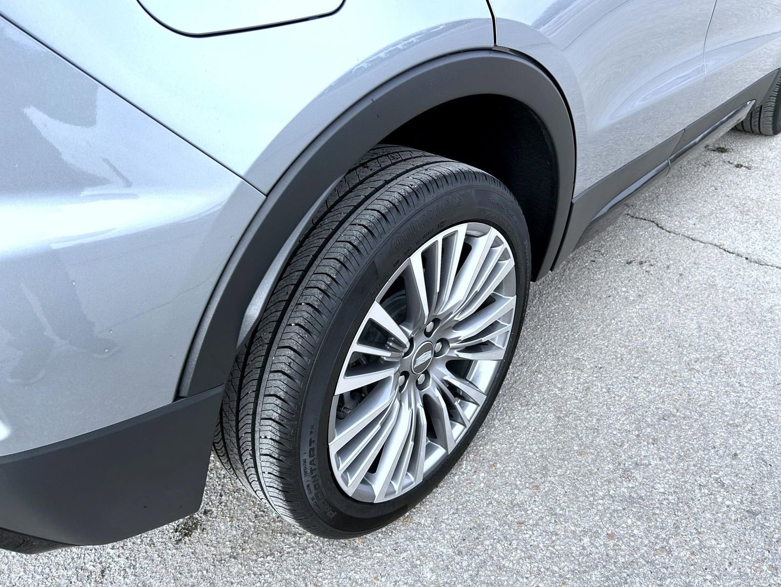 Certified 2024 Cadillac XT4 Premium Luxury w/ Technology Package image 12