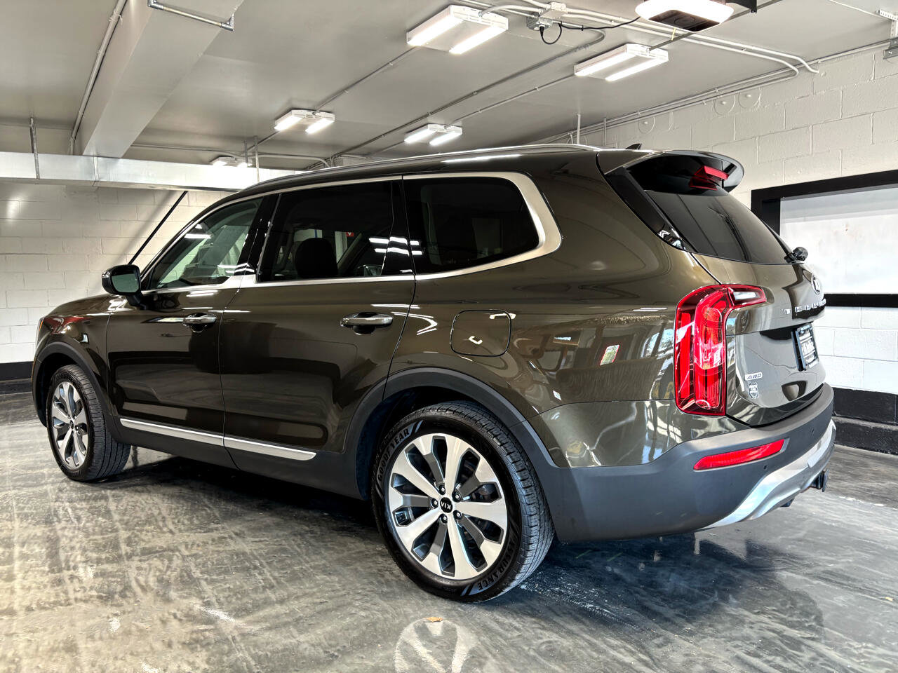 Used 2020 Kia Telluride S image 8