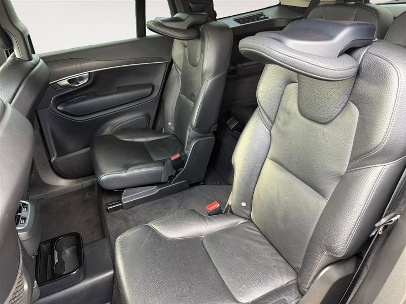 Used 2020 Volvo XC90 T6 Momentum w/ Protection Package image 14
