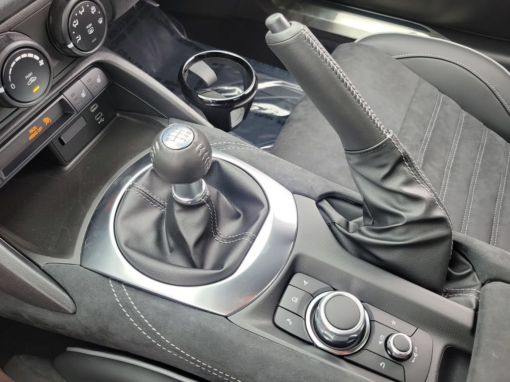 New 2026 MAZDA MX-5 Miata Club w/ Brembo/BBS Recaro Package RWD image 10