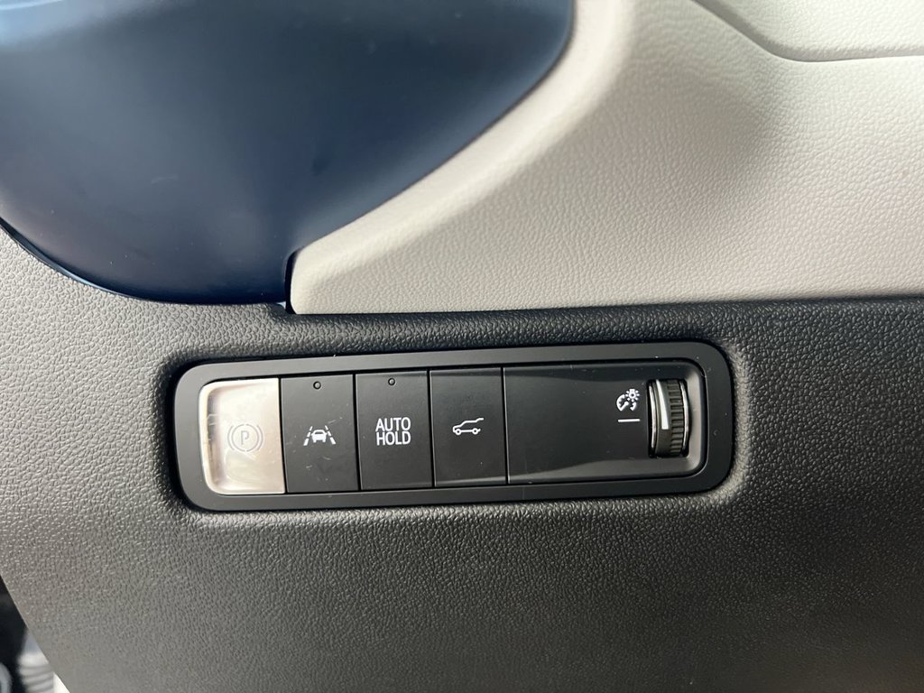 Used 2024 Chevrolet Equinox EV LT FWD image 19