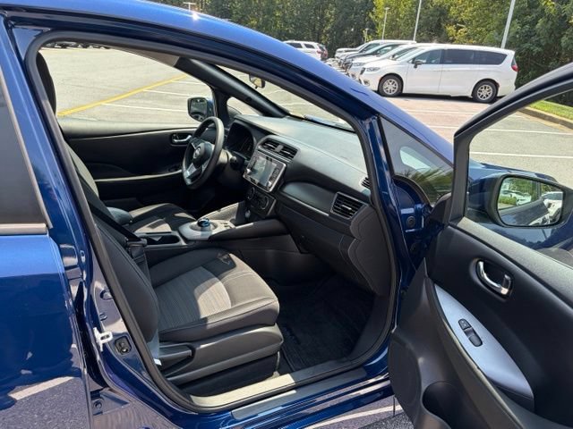 Used 2025 Nissan Leaf S FWD image 25
