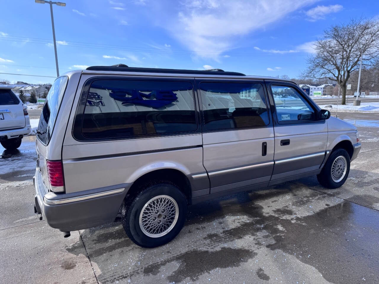Used 1992 Plymouth Grand Voyager LE image 12