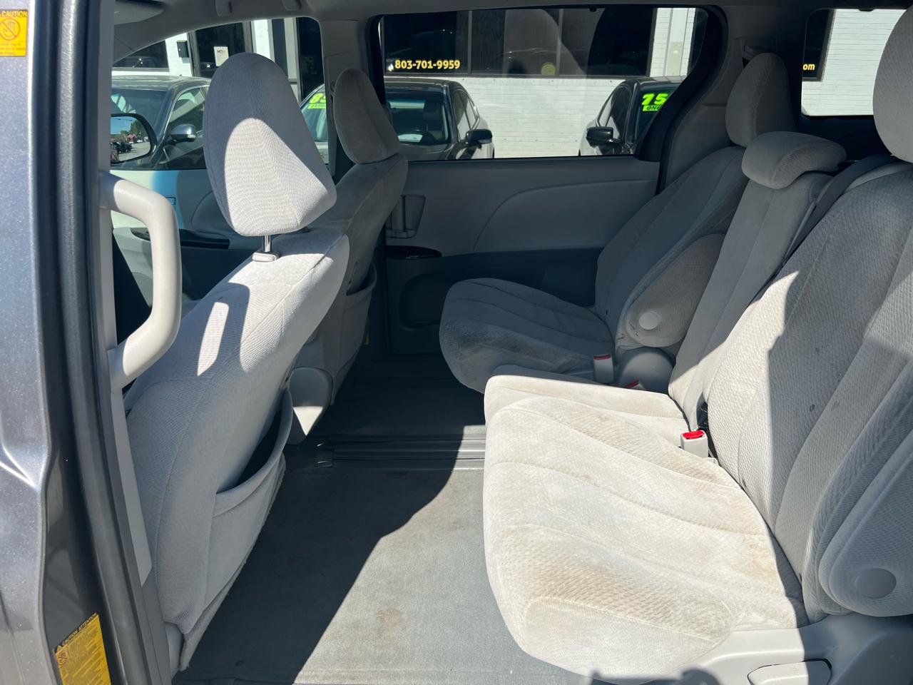 Used 2011 Toyota Sienna LE FWD image 12