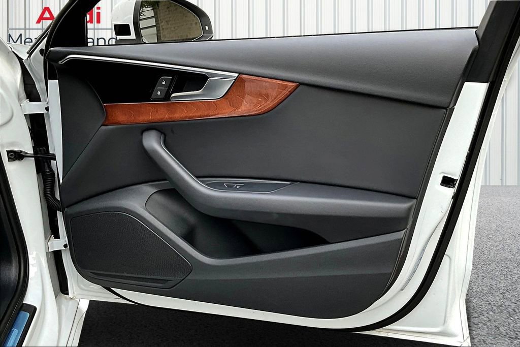 Used 2023 Audi A4 2.0T Premium w/ Convenience Package image 27