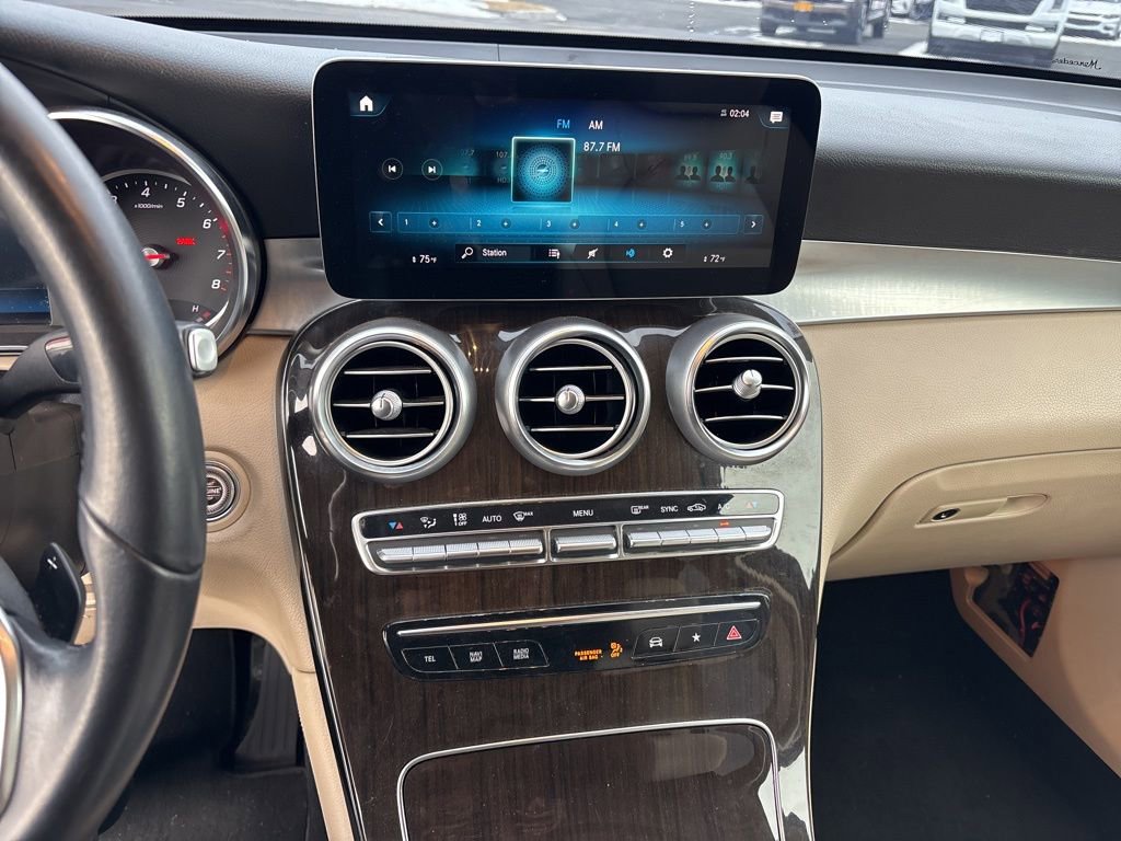 Used 2021 Mercedes-Benz GLC 300 image 12
