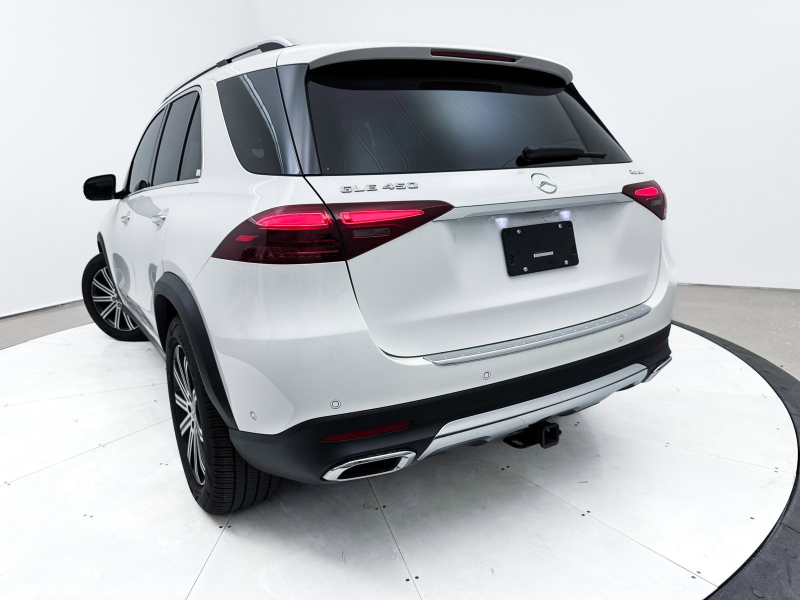 Used 2024 Mercedes-Benz GLE 450 4MATIC image 9