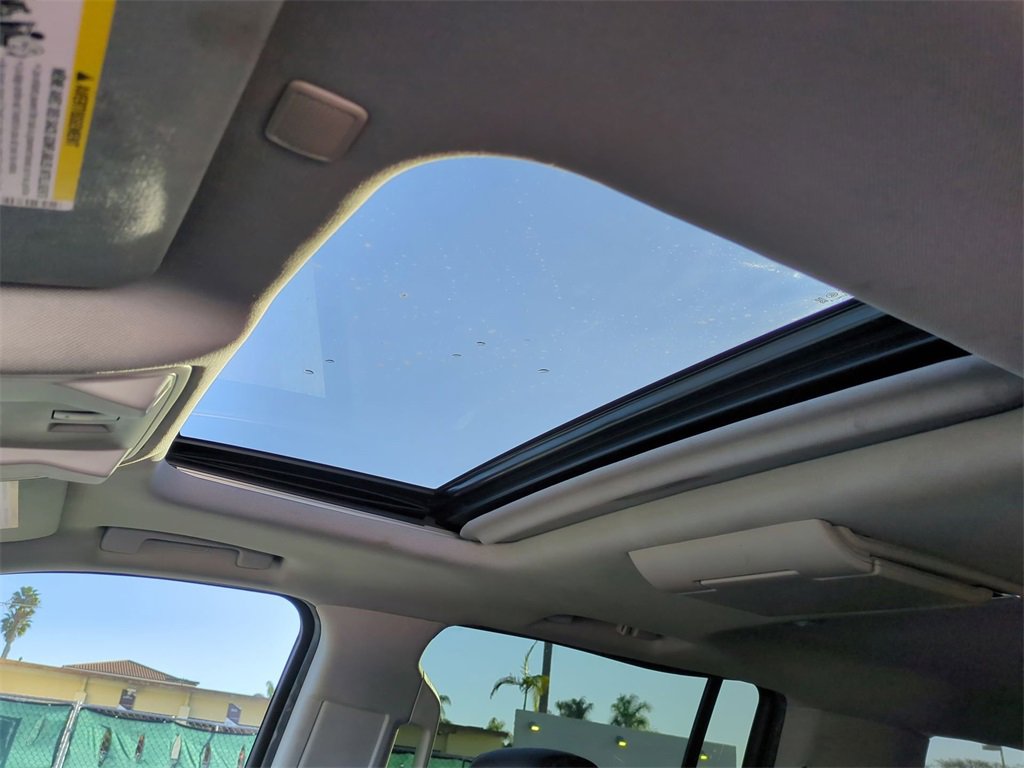 Used 2020 Cadillac Escalade ESV Premium Luxury image 18