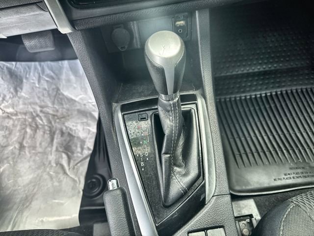 Used 2019 Toyota Corolla LE FWD image 27