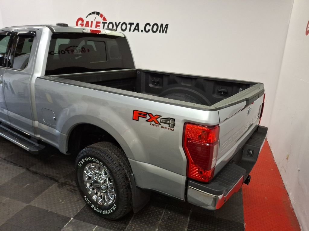 Used 2022 Ford F350 XLT w/ XLT Premium Package AWD/4WD image 8
