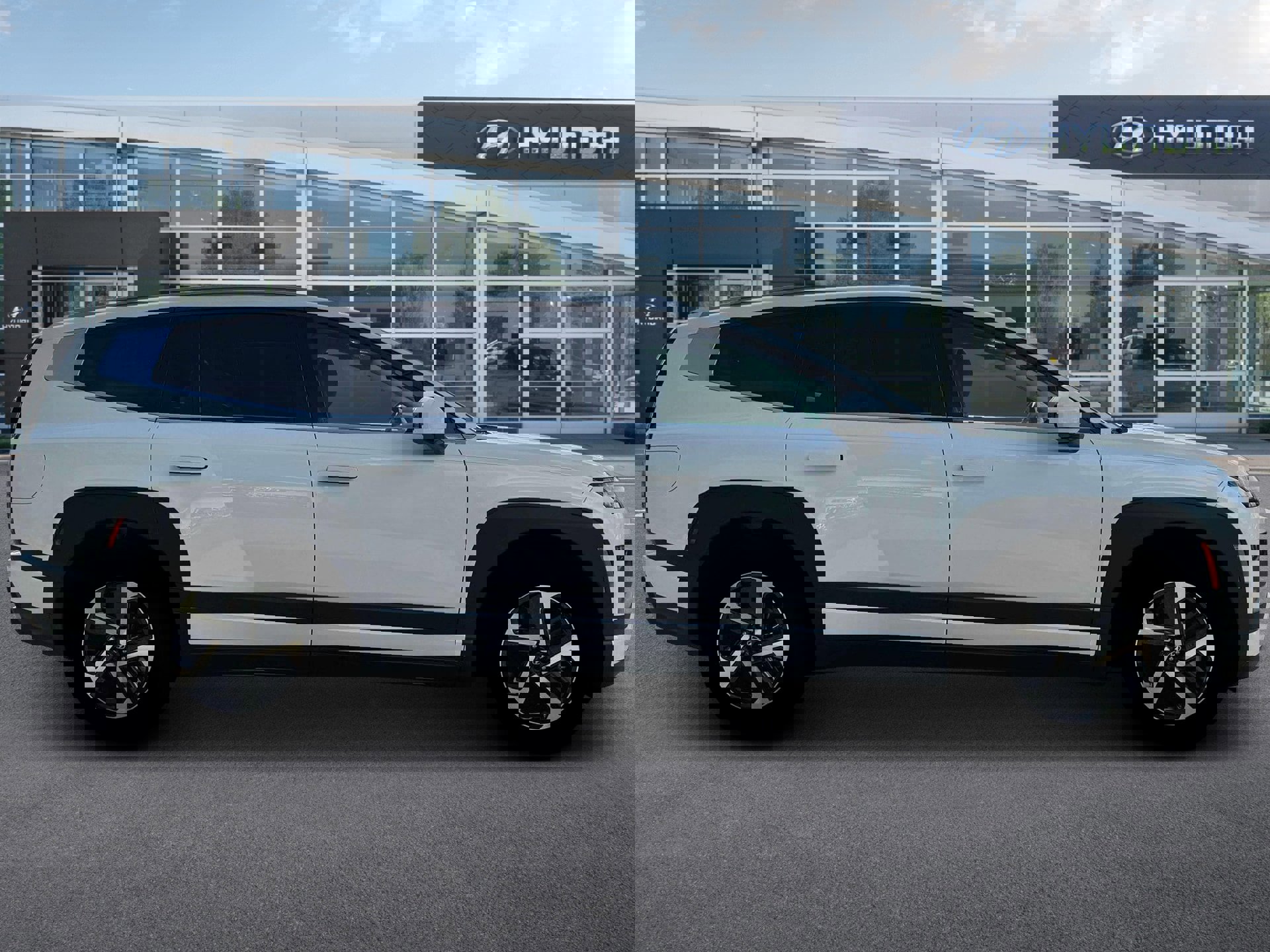 New 2026 Hyundai Ioniq 9 SE image 9