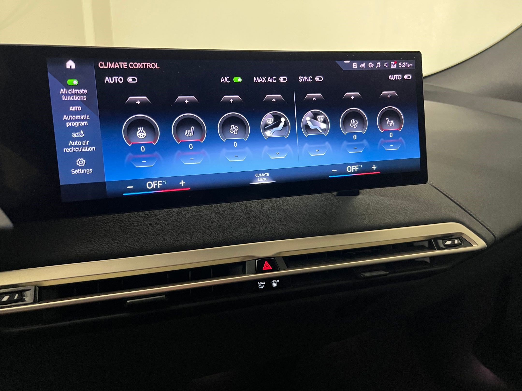 Used 2022 BMW iX xDrive50 w/ Premium Package image 29