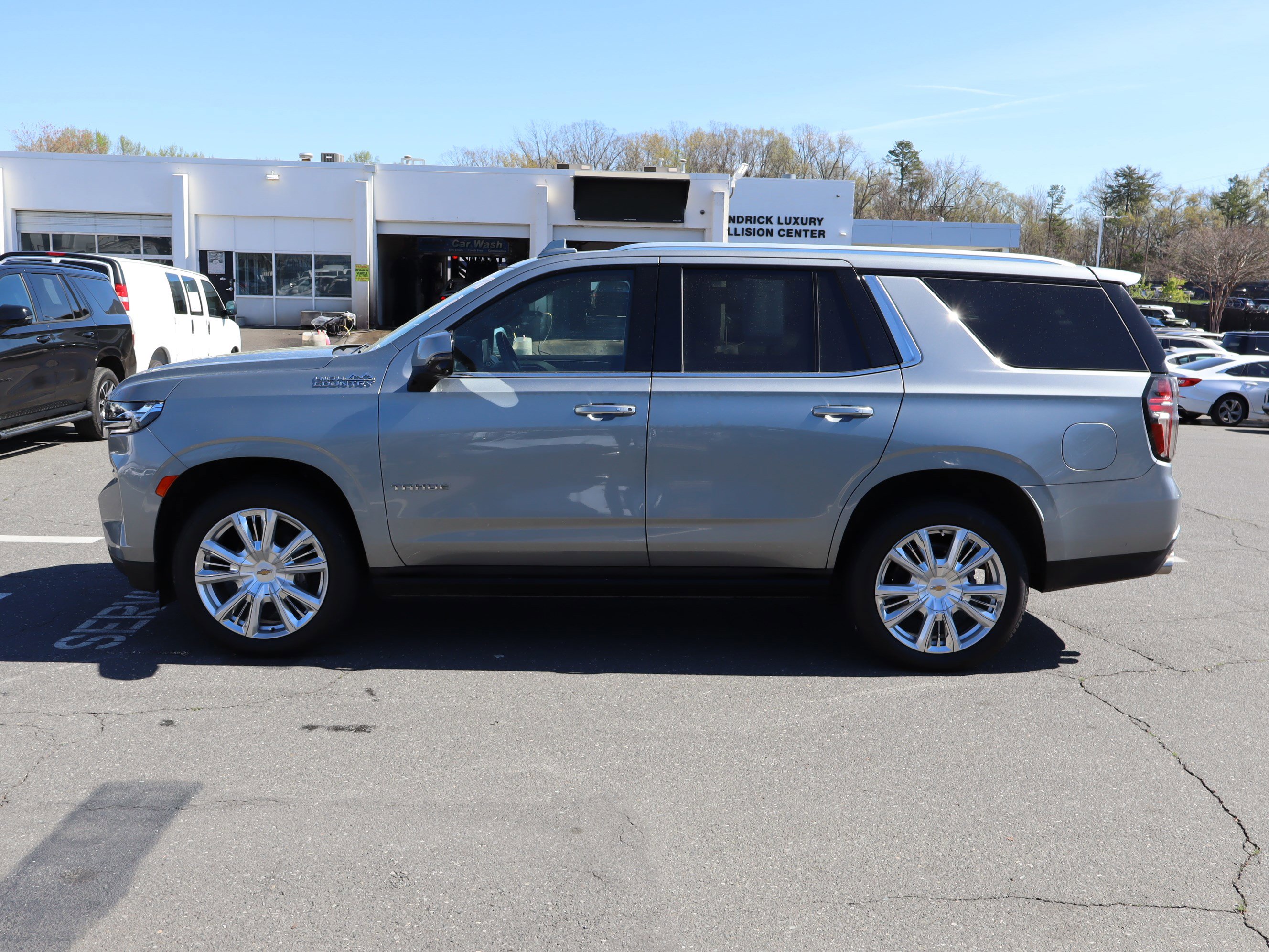 Certified 2023 Chevrolet Tahoe High Country w/ Premium Package 2 AWD/4WD image 7