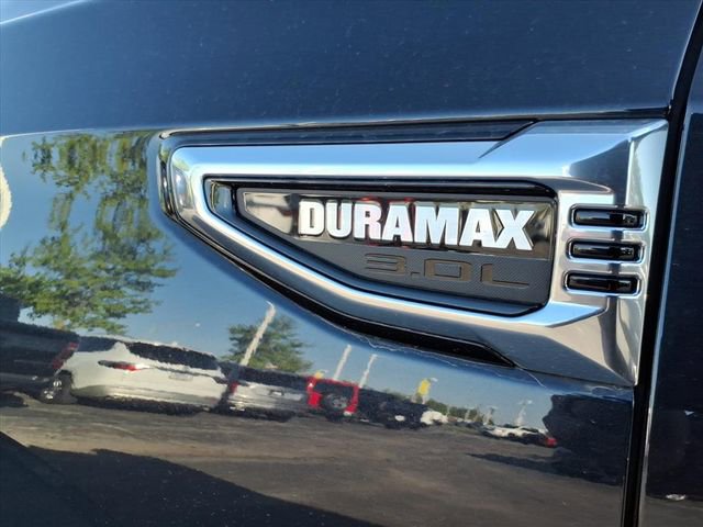 Used 2025 GMC Yukon Denali w/ Advanced Technology Package AWD/4WD image 28