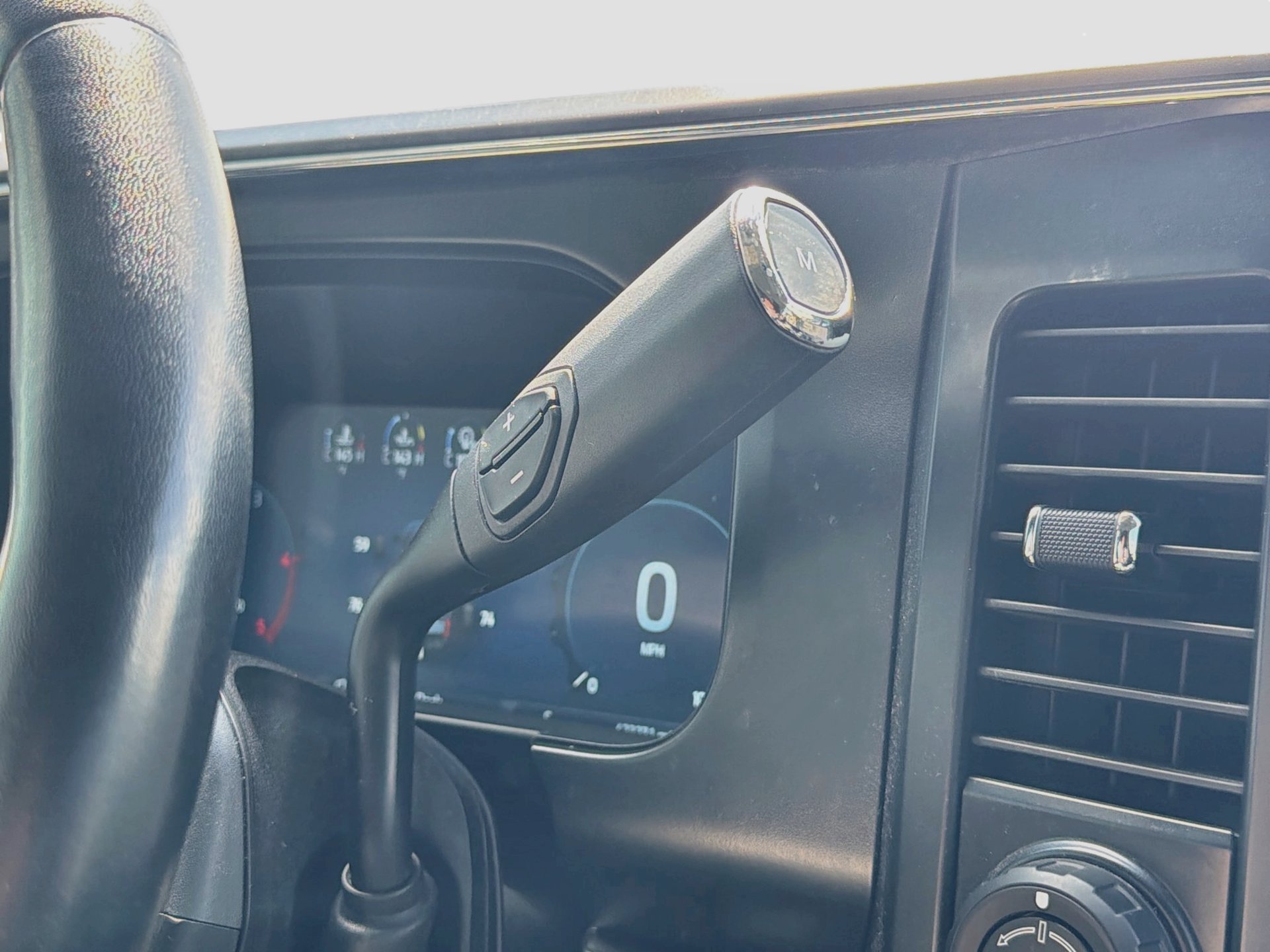 Used 2024 Ford F350 Lariat w/ Lariat Ultimate Package AWD/4WD image 20