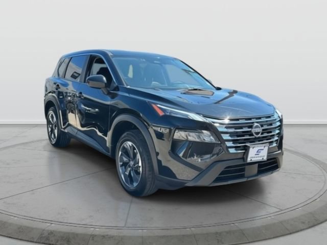 Used 2024 Nissan Rogue SV image 1