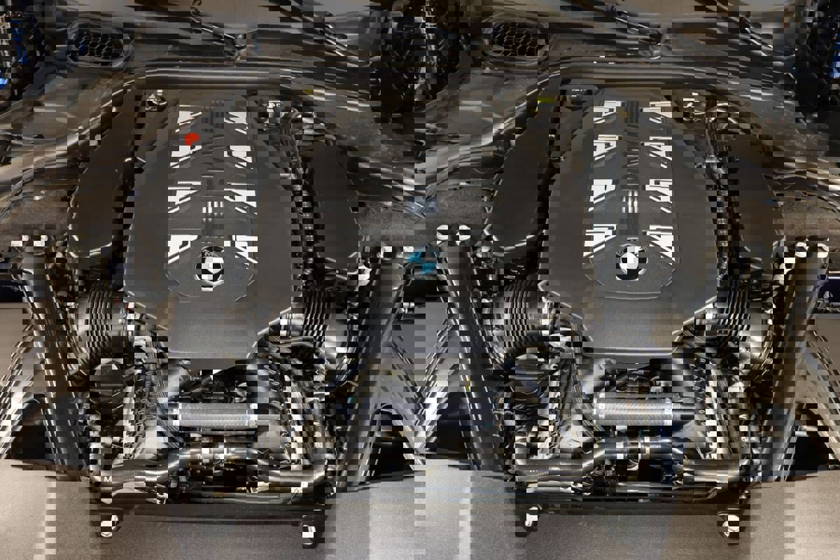 Used 2023 BMW 760i xDrive AWD/4WD image 36