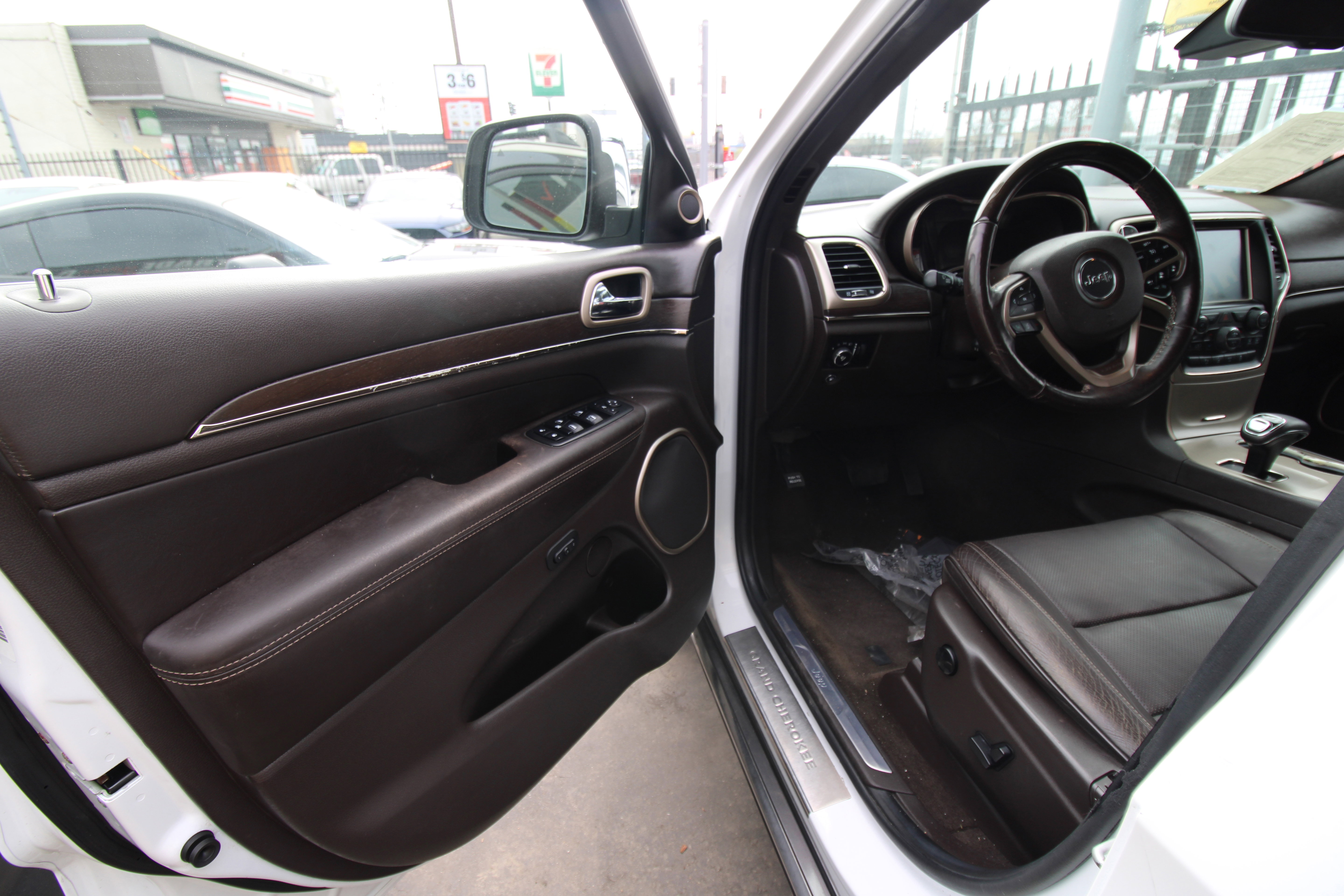 Used 2014 Jeep Grand Cherokee Summit AWD/4WD image 20