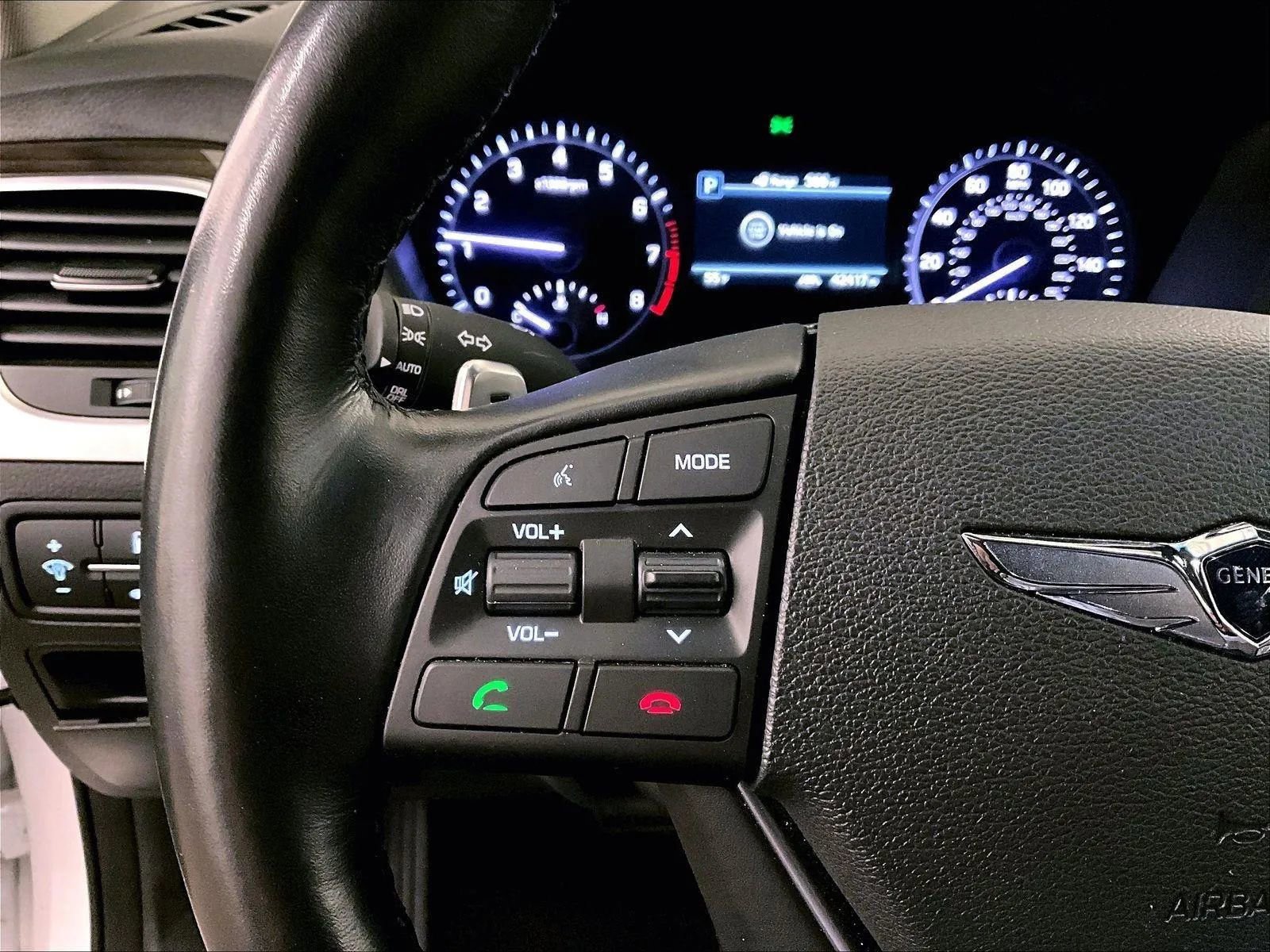 Used 2018 Genesis G80 3.8 AWD/4WD image 17
