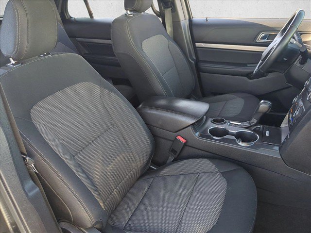 Used 2018 Ford Explorer XLT FWD image 21
