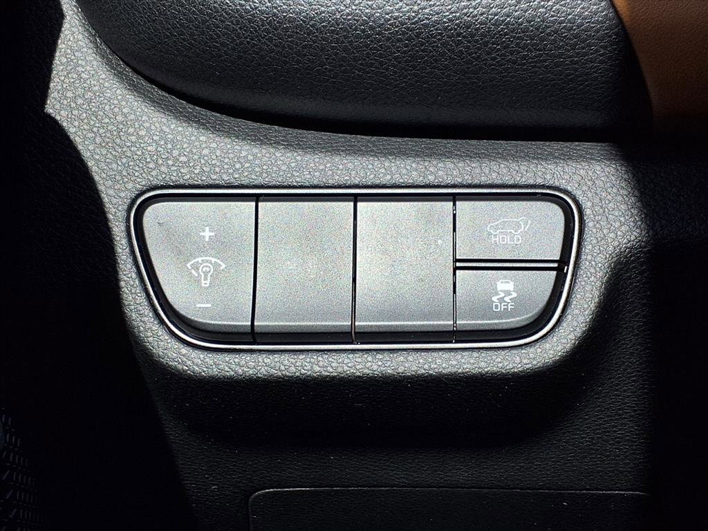 Used 2024 Kia Seltos SX w/ SX Sunroof Package image 22