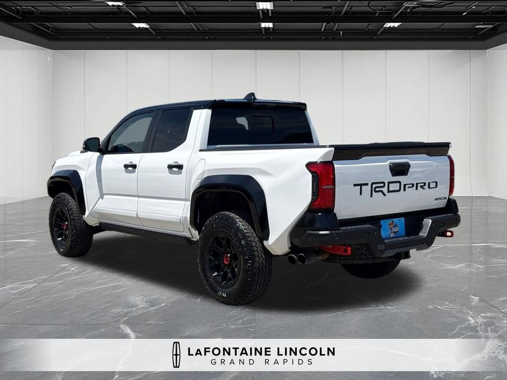 Used 2025 Toyota Tacoma TRD Pro AWD/4WD image 3