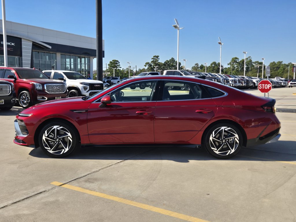 Used 2024 Hyundai Sonata SEL w/ Convenience Package FWD image 7