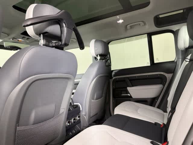 New 2026 Land Rover Defender 110 X AWD/4WD image 25